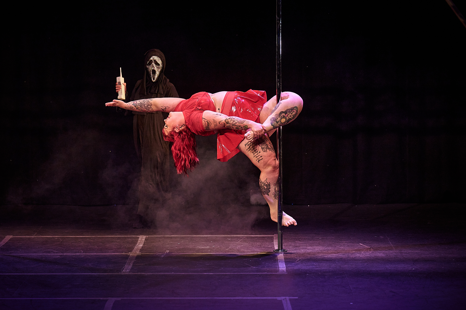 Pole performer